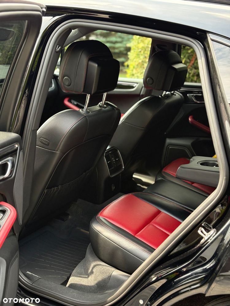 Porsche Macan Standard - 18