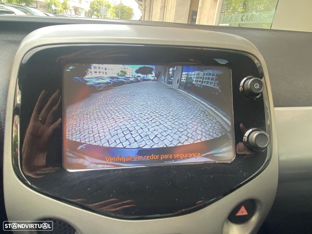 Toyota Aygo x-play touch - 31