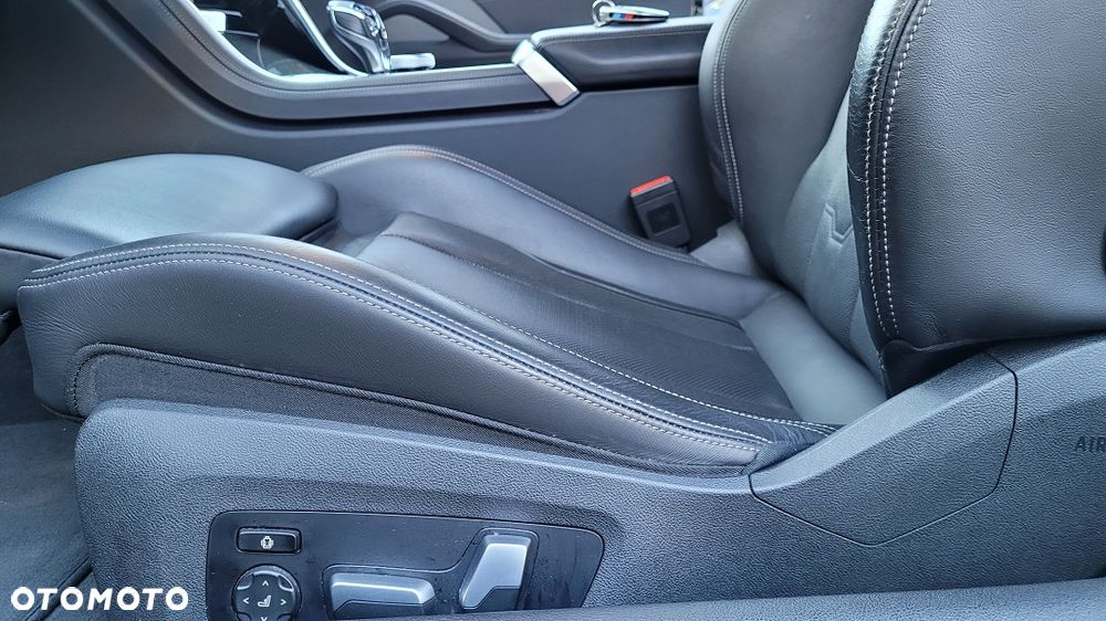 BMW Seria 8 - 25