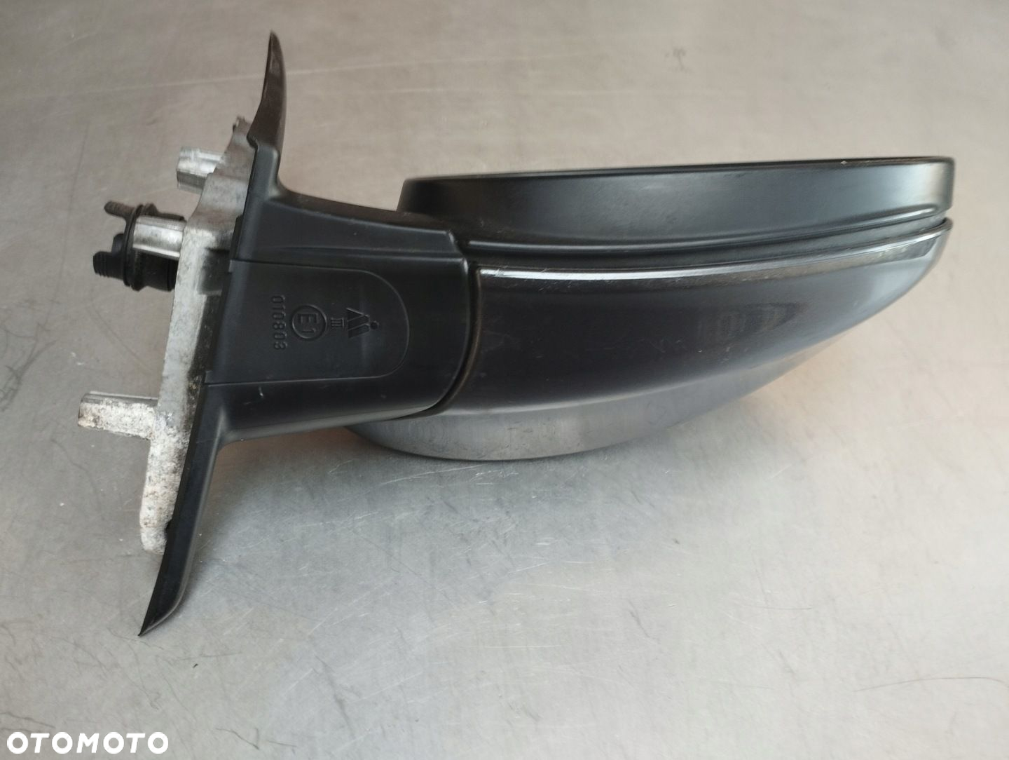 BMW E90 Lusterko prawe 3pin UK - 4