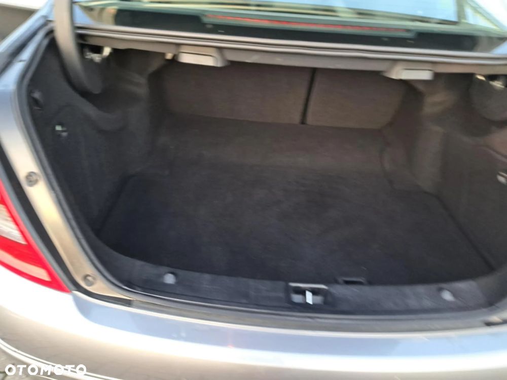 Mercedes-Benz Klasa C 200 T CGI Automatik BlueEFFICIENCY Elegance - 5