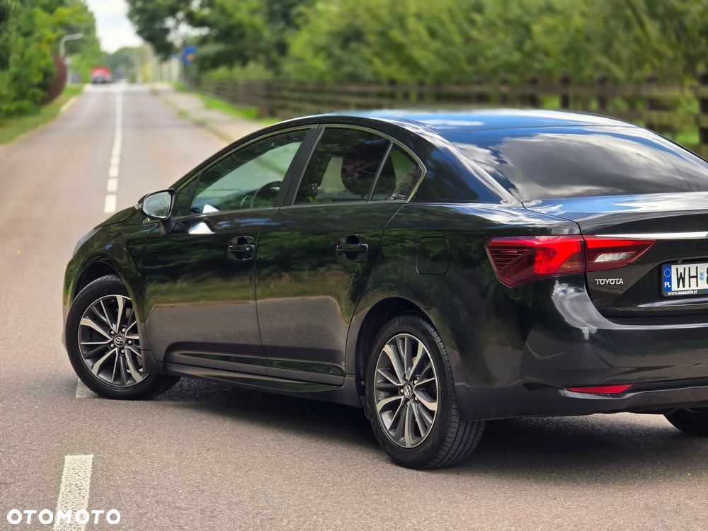 Toyota Avensis 2.0 D-4D Premium - 40