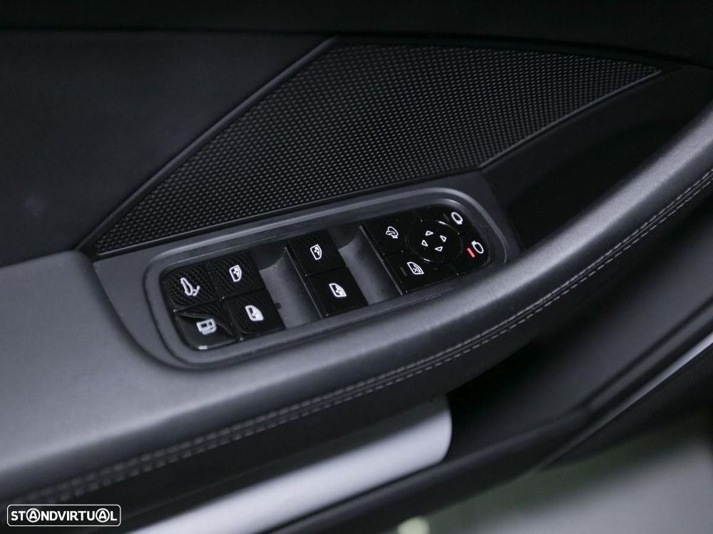 Porsche Panamera Sport Turismo 4S E-Hybrid - 21