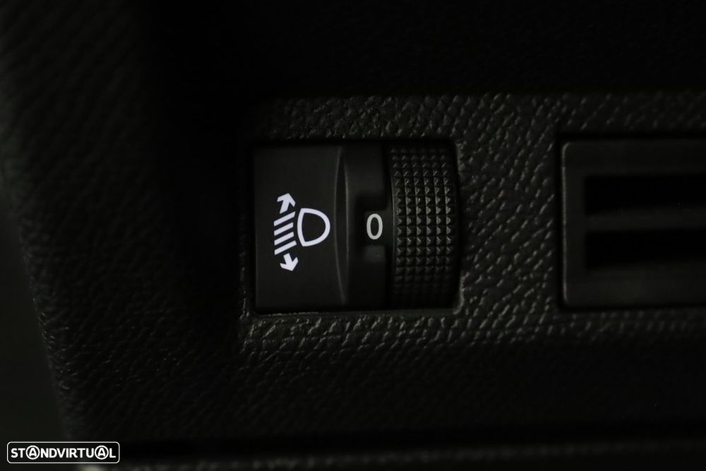Peugeot 5008 1.2 Hybrid Allure e-DCS6 - 18
