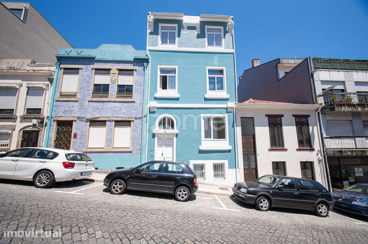 Prédio Renovado - Centro do Porto - Grande imagem: 2/19