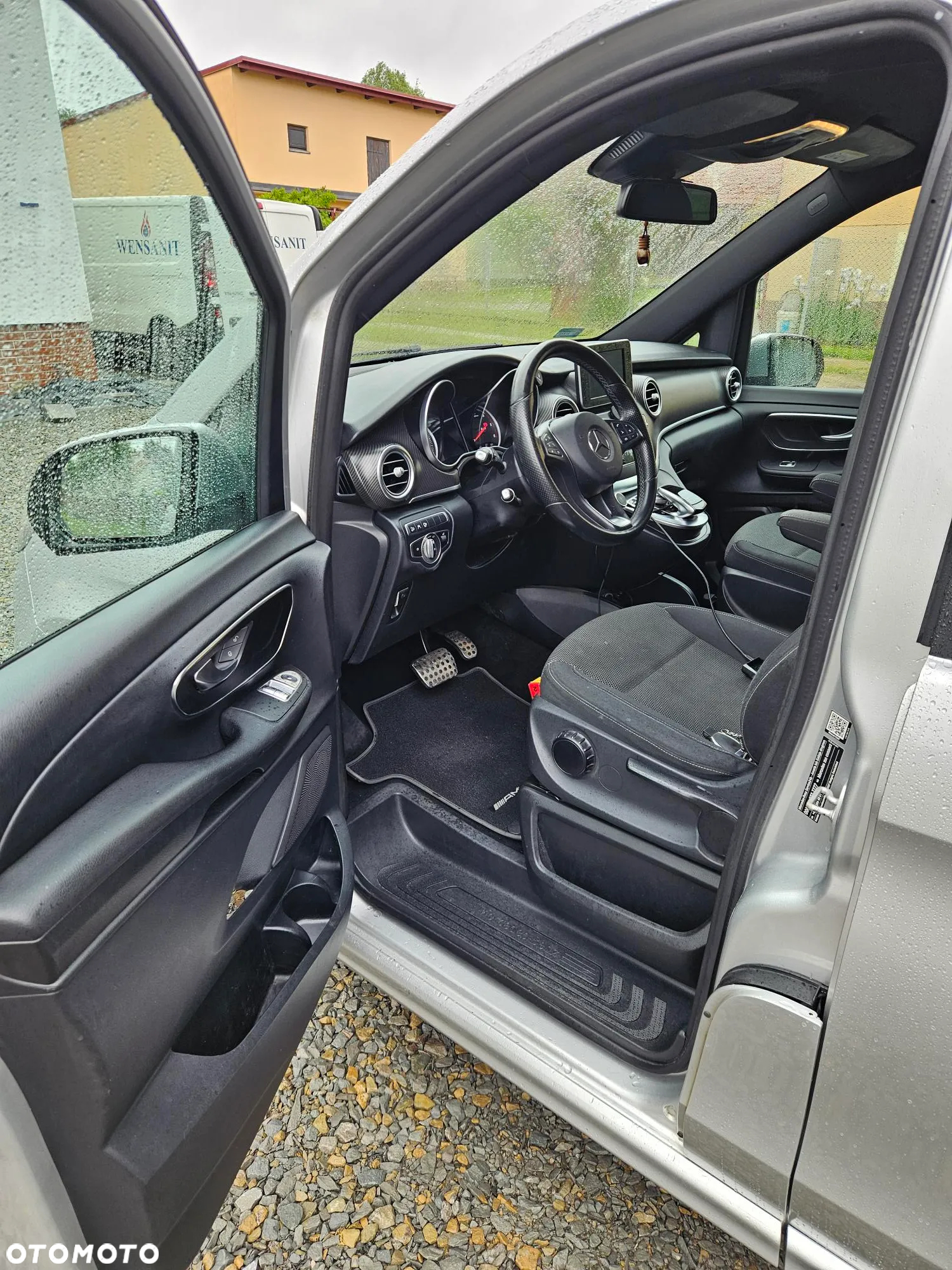 Mercedes-Benz Klasa V 220 d 4-Matic Avantgarde 7G-Tronic (d³ugi) - 17
