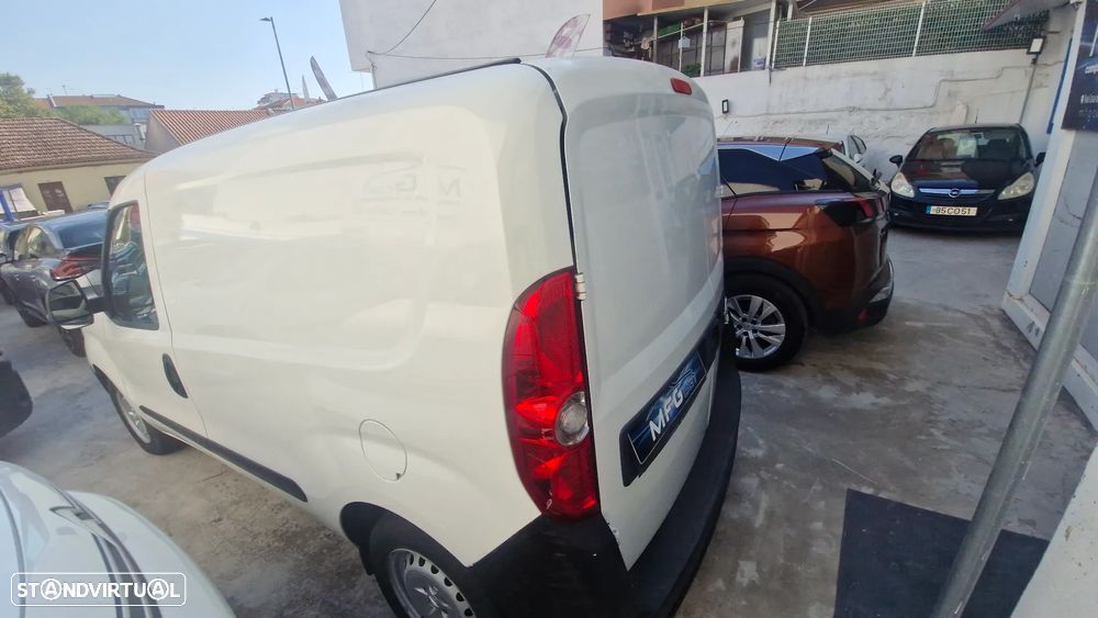 Opel COMBO-D-VAN - 6