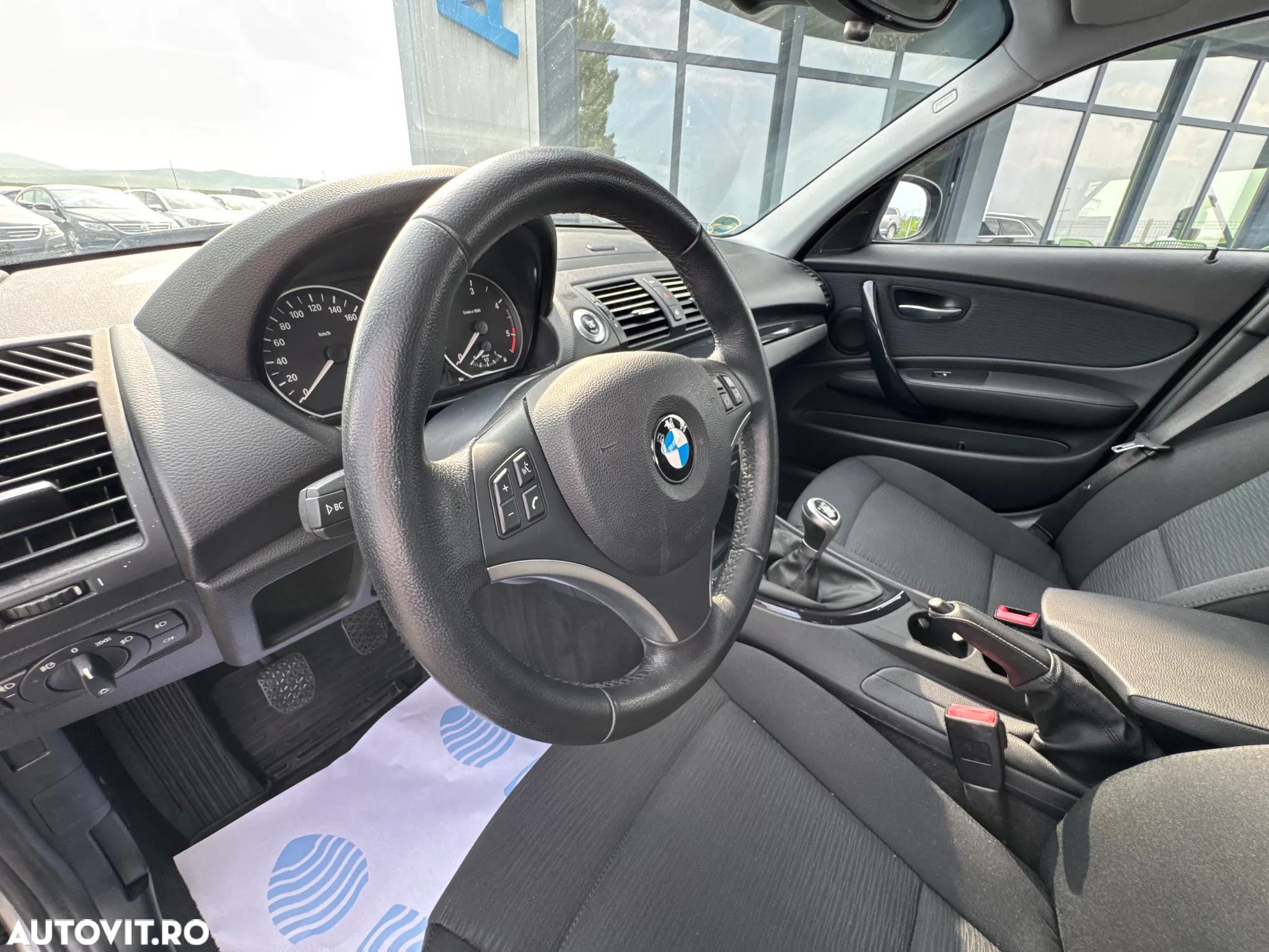 BMW Seria 1 116d - 15