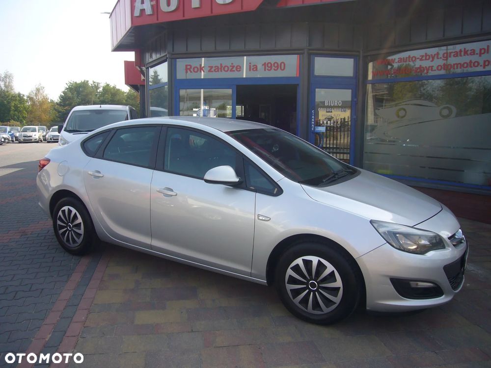 Opel Astra 1.4 T Enjoy - 1