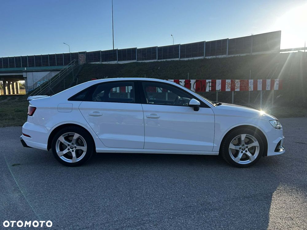 Audi A3 Limousine 40 TFSI quattro S tronic advanced - 7