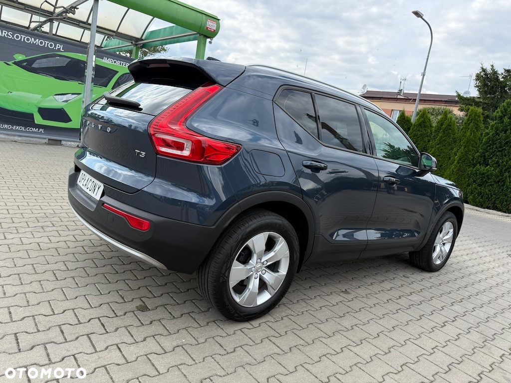 Volvo XC 40 T3 Momentum Pro - 36