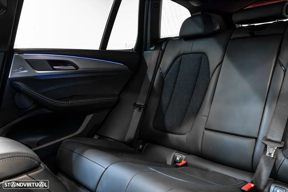 BMW X3 30 e xDrive Pack M - 11