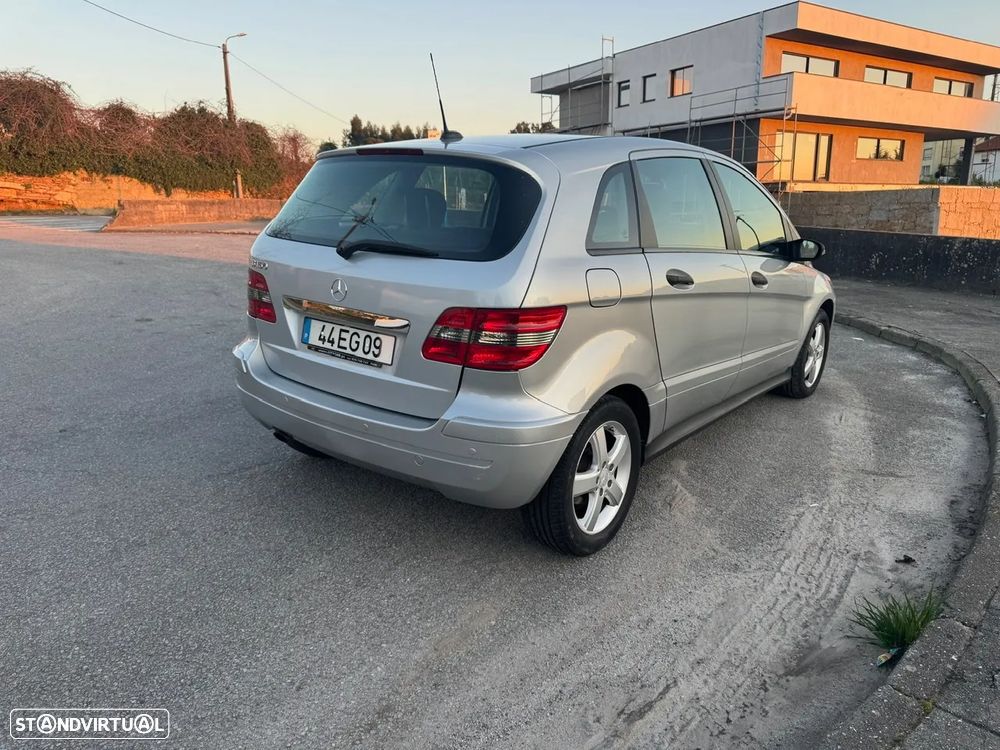 Mercedes-Benz B 150 BlueEFFICIENCY - 6