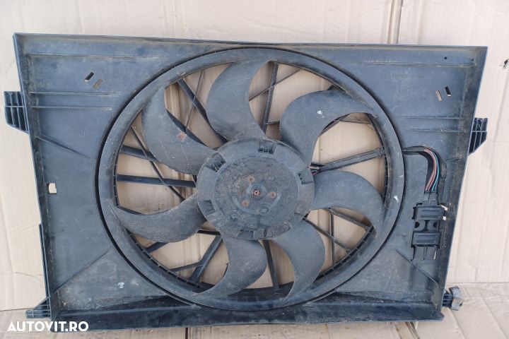 Electroventilator racire motor / AC 2.2CDI 1137328109 0130706802 3135 - 1