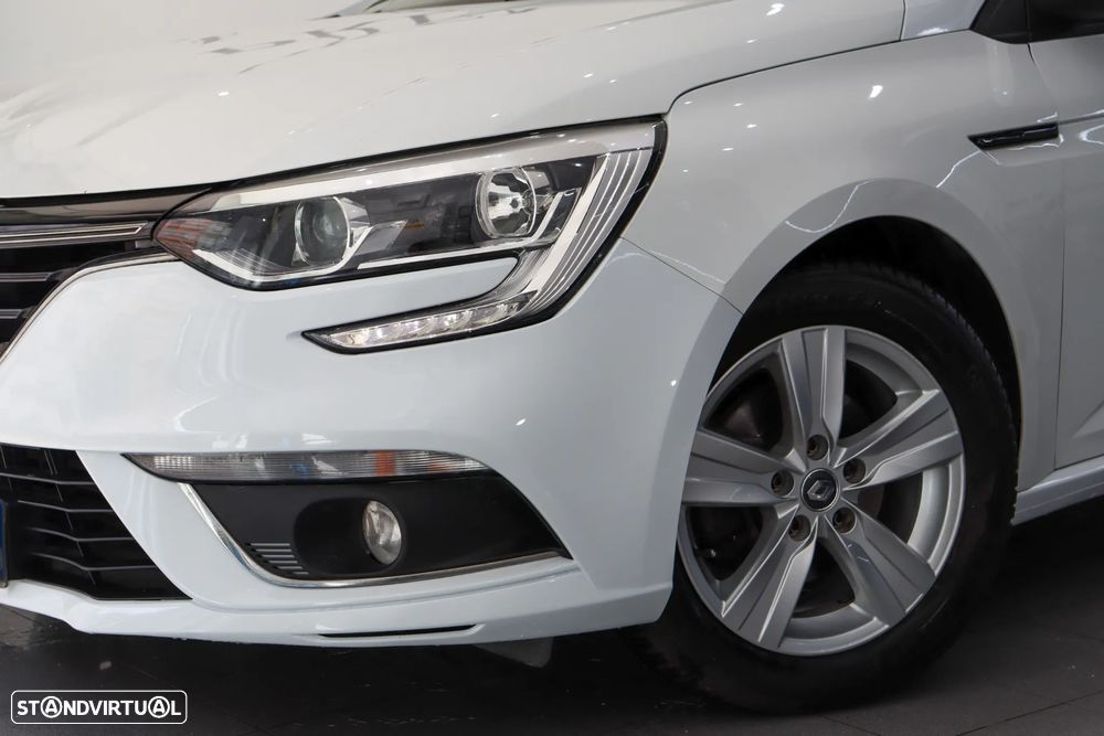 Renault MEGANE 4 - 2