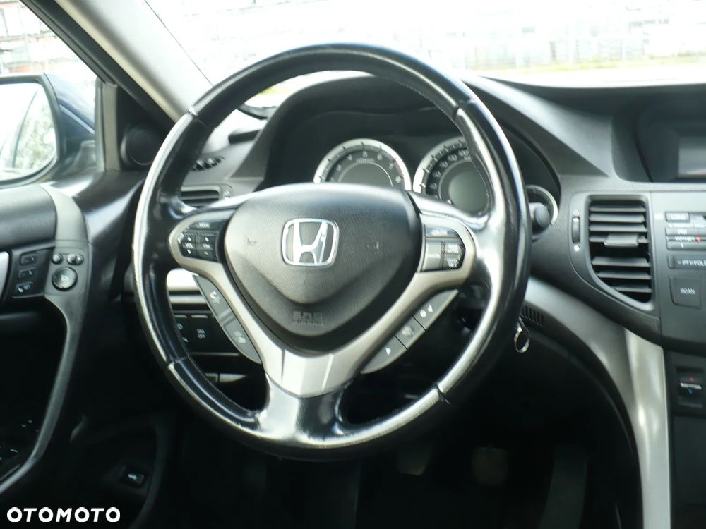 Honda Accord 2.0 Elegance Advantage - 23
