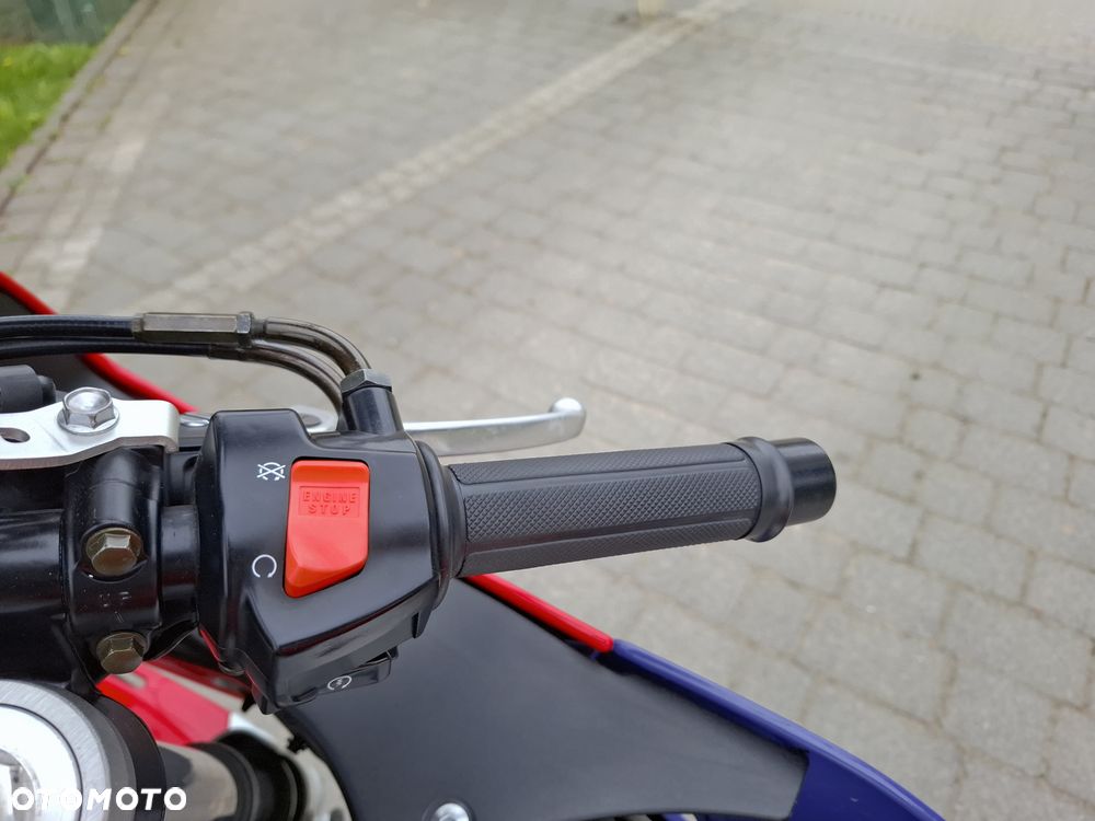 Honda CBR - 32