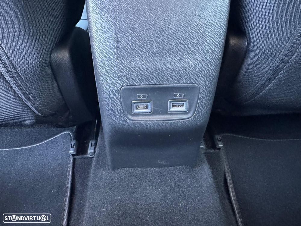 Peugeot 208 1.2 Hybrid Allure e-DCS6 - 11