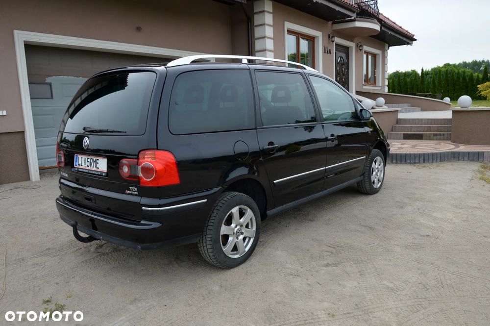 Volkswagen Sharan 1.9 TDI 4Motion Sportline - 13