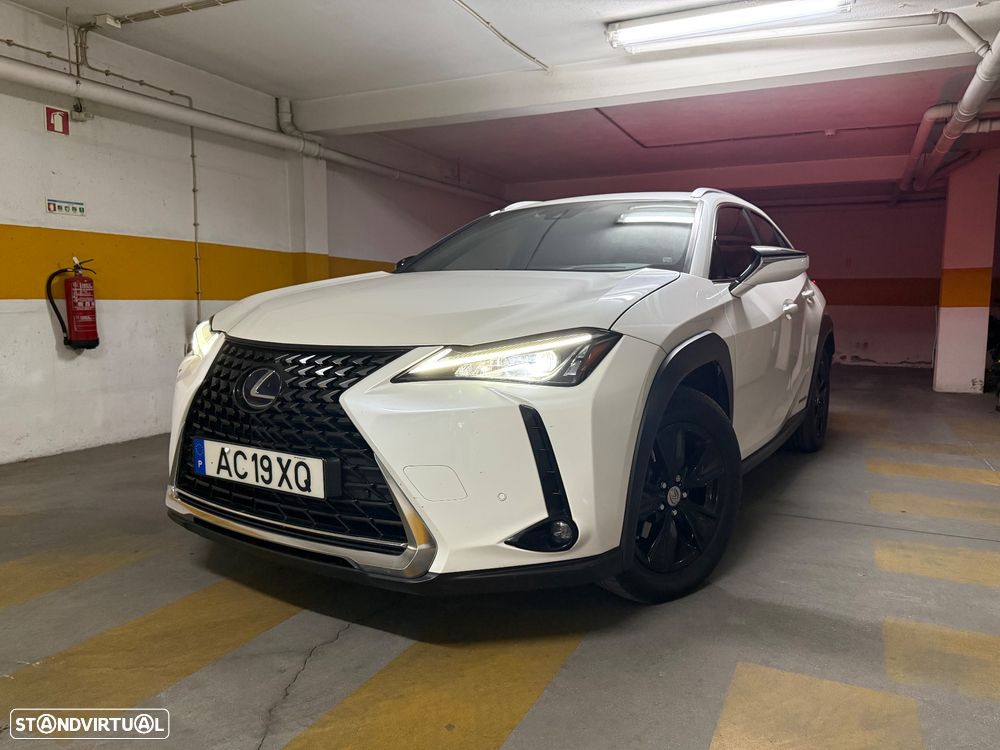 Lexus UX 250h Executive+ - 1