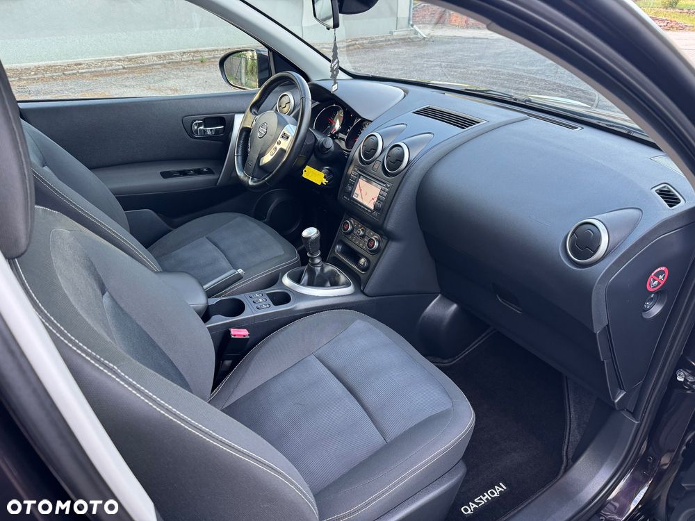 Nissan Qashqai - 10