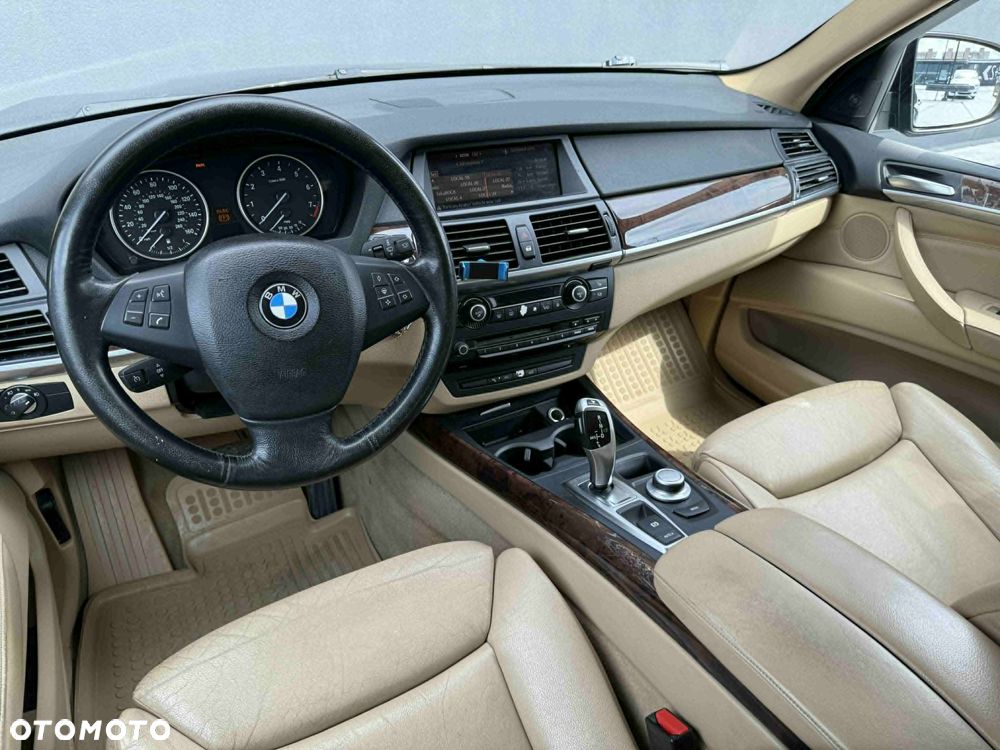 BMW X5 xDrive30i - 7