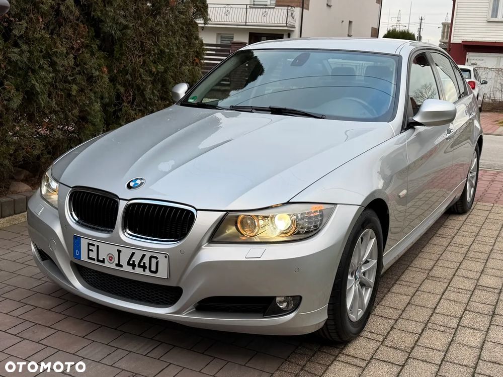 BMW Seria 3 318d DPF Edition Exclusive - 11
