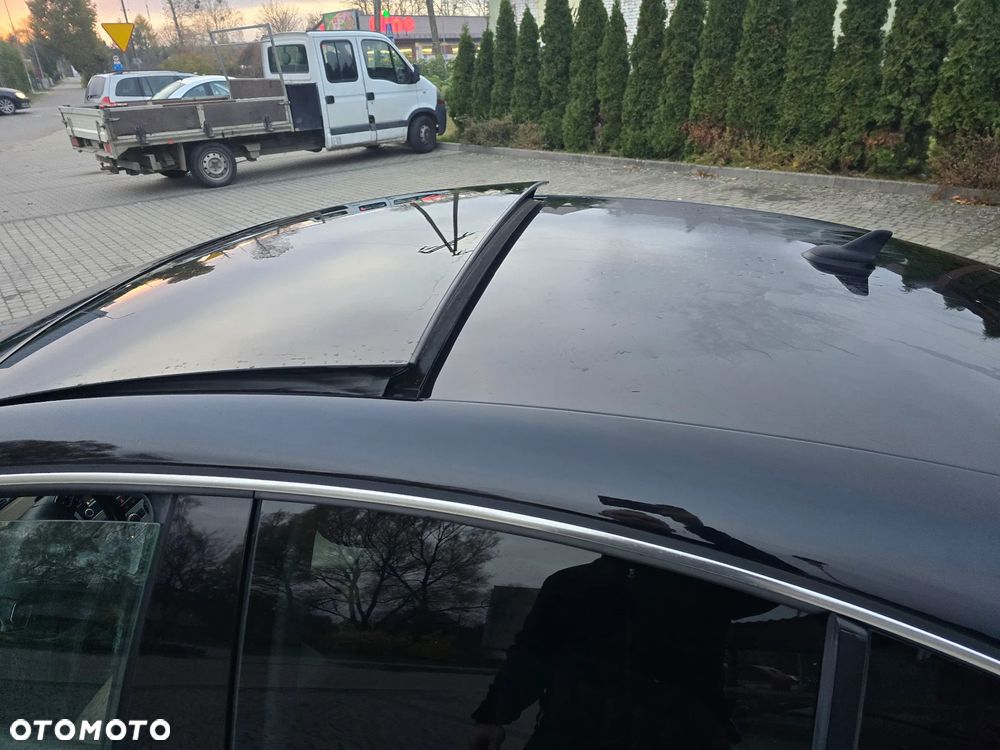 Volkswagen CC 3.6 V6 4Motion DSG - 10