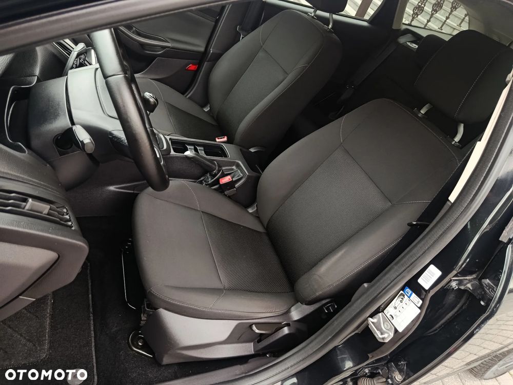 Ford Focus 1.0 EcoBoost Trend - 19
