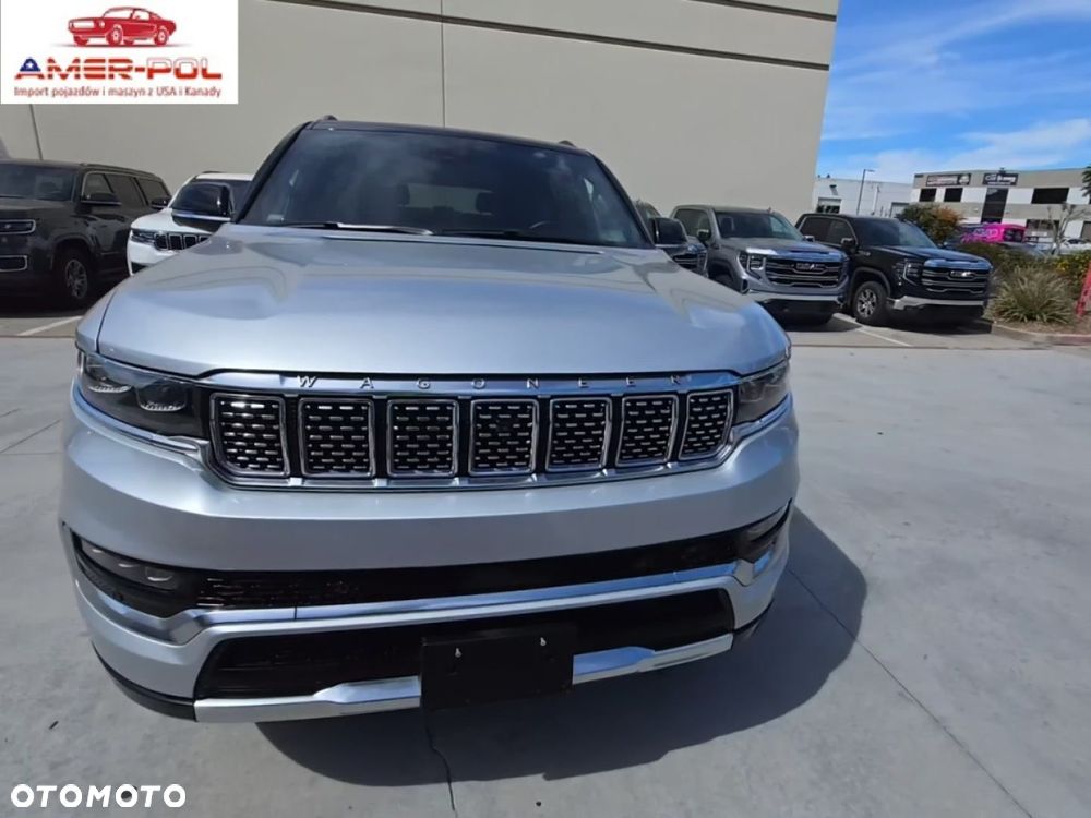 Jeep Grand Wagoneer - 1