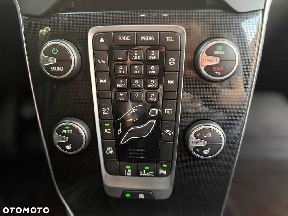 Volvo V40 D2 Drive-E Momentum - 26