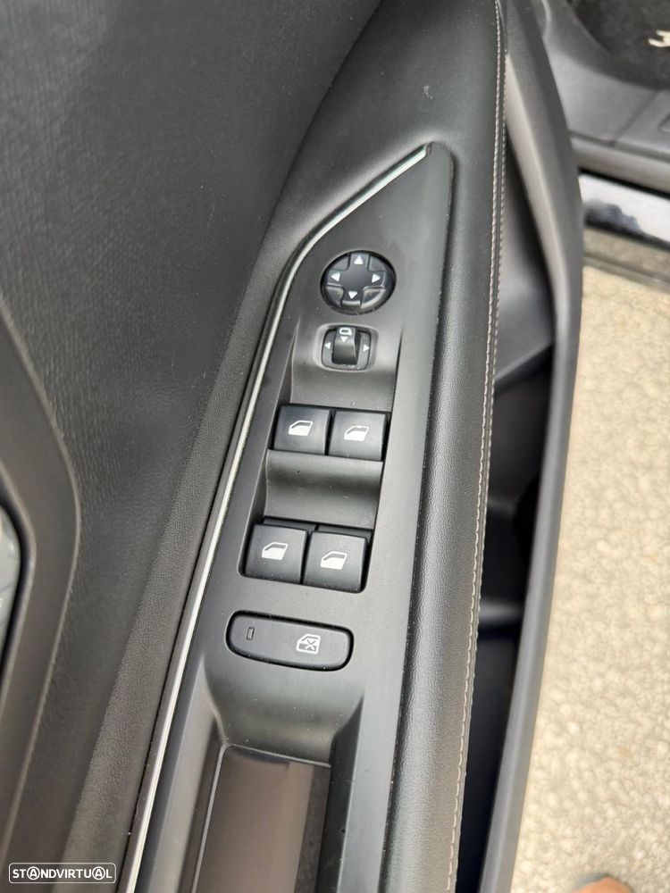 Peugeot 3008 1.5 BlueHDi Allure - 17