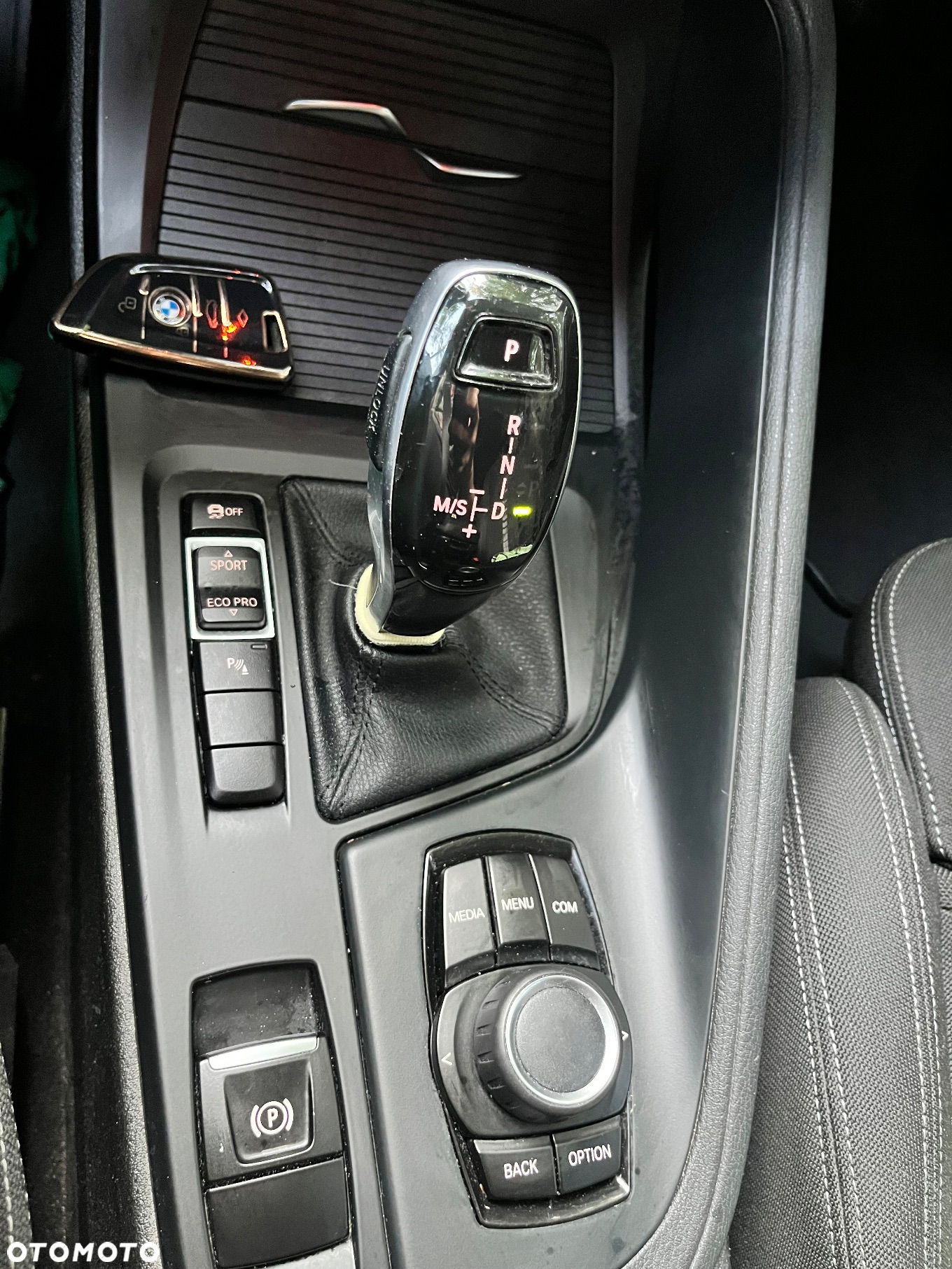 BMW X1 sDrive20i - 11