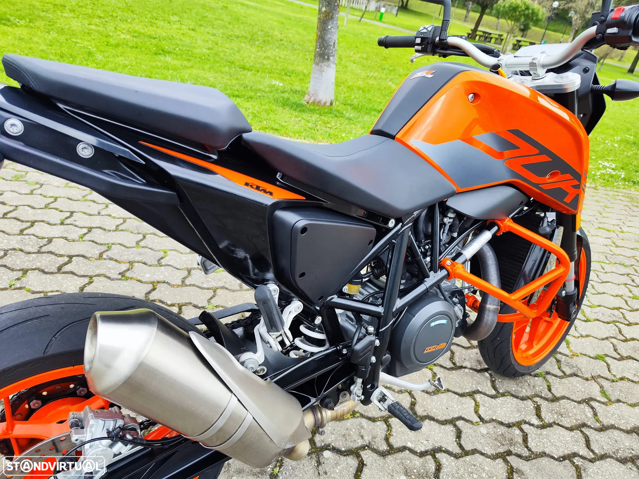 KTM Duke 690 - 14