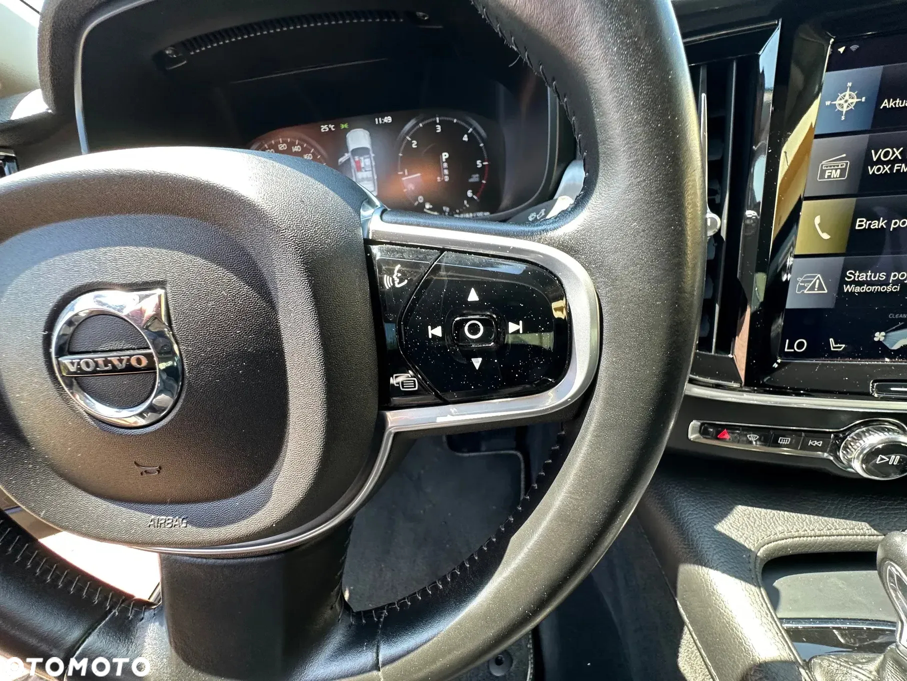 Volvo S90 D4 Geartronic Momentum Pro - 32