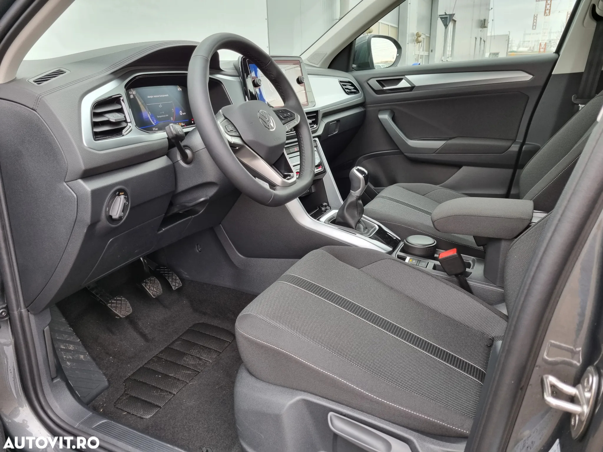 Volkswagen T-ROC 1.0 TSI Life - 8