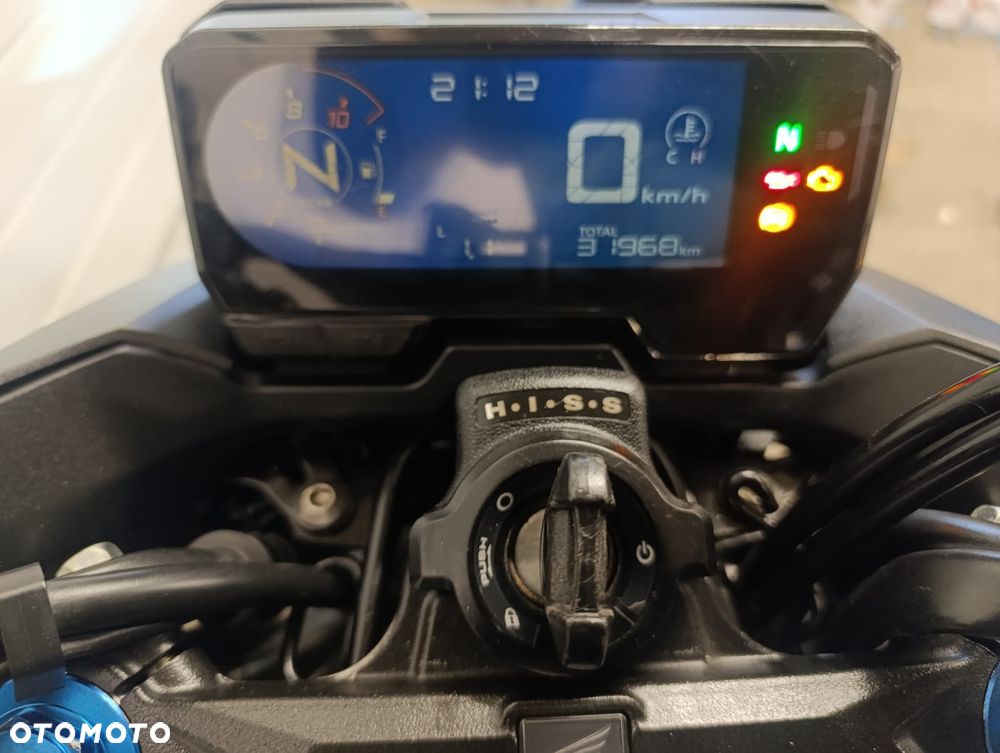 Honda CB - 8