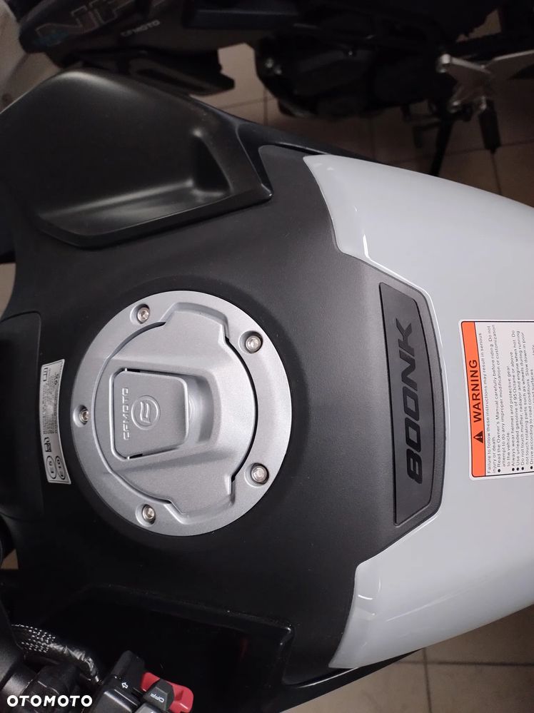 CFMoto 800NK - 8
