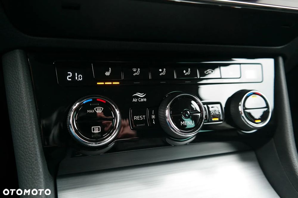 Skoda Superb 2.0 TSI Ambition DSG - 29