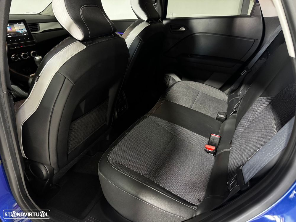 Renault Captur - 22