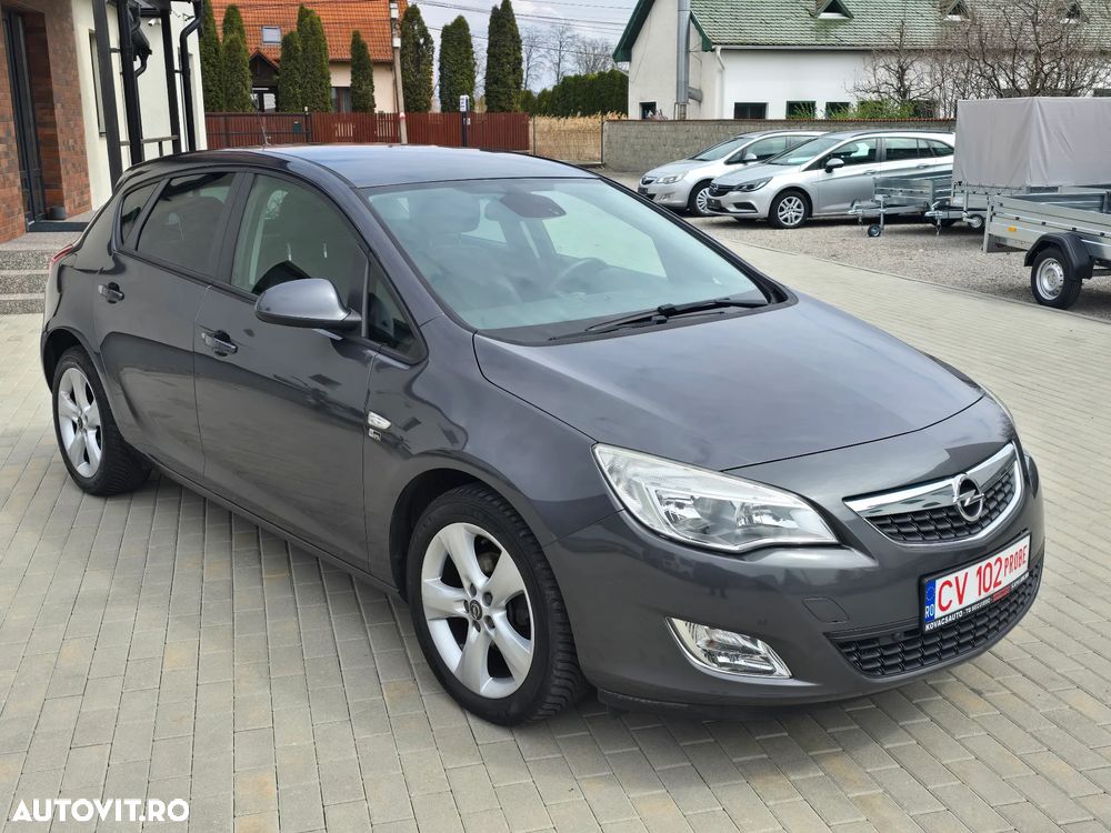 Opel Astra 1.6 Enjoy - 2