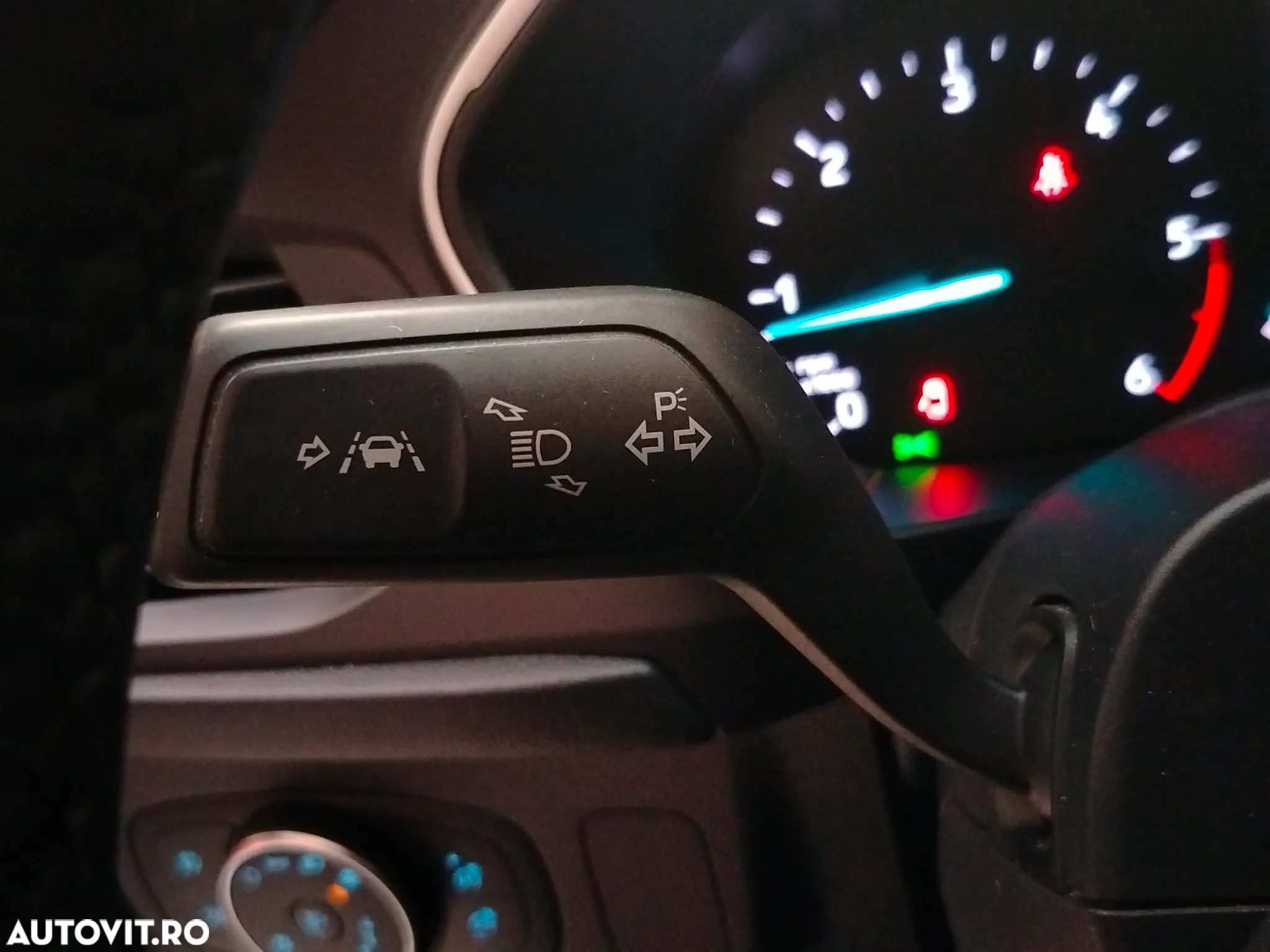 Ford Focus 1.5 EcoBlue Connected - 24