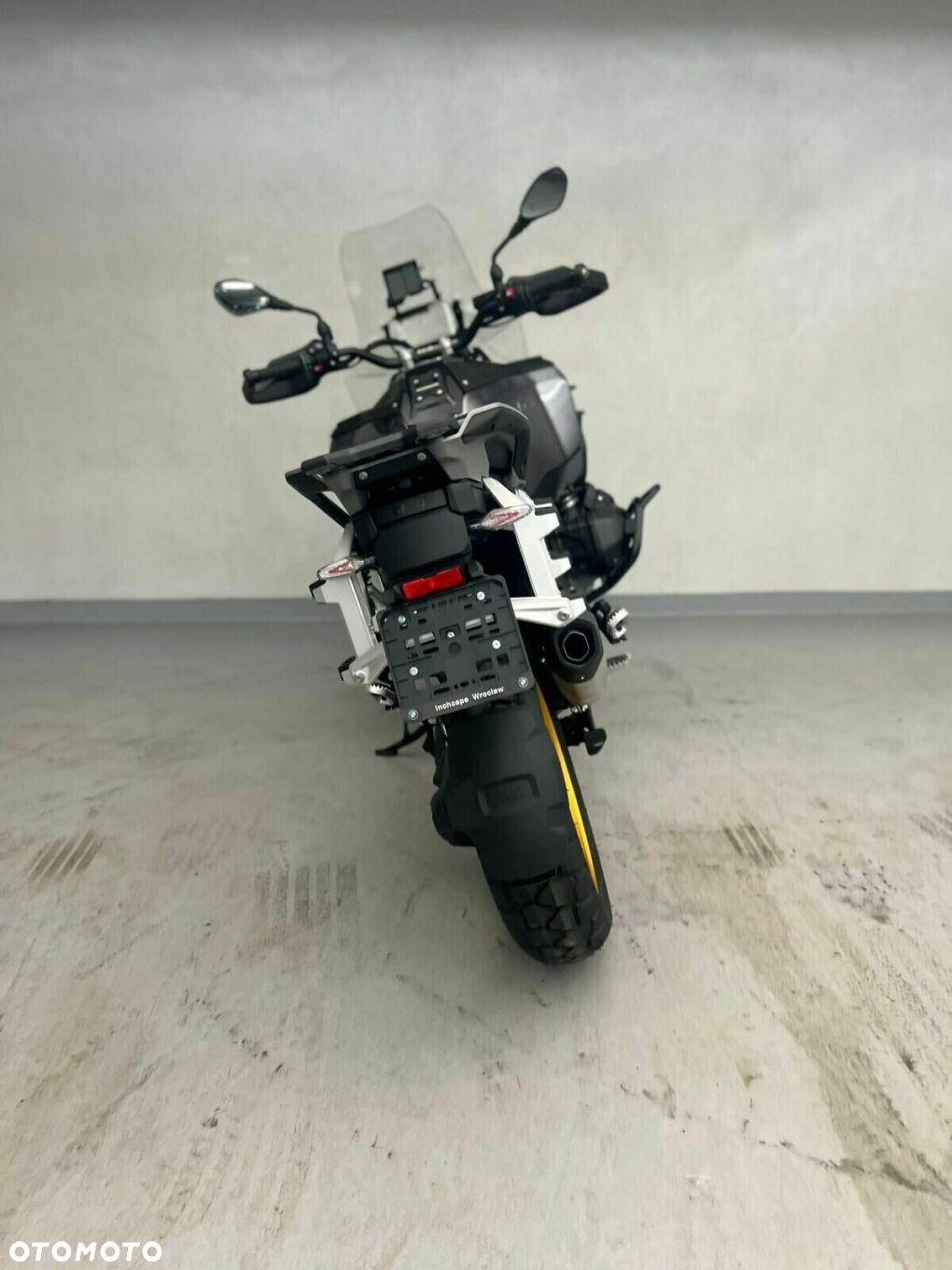 BMW R - 6