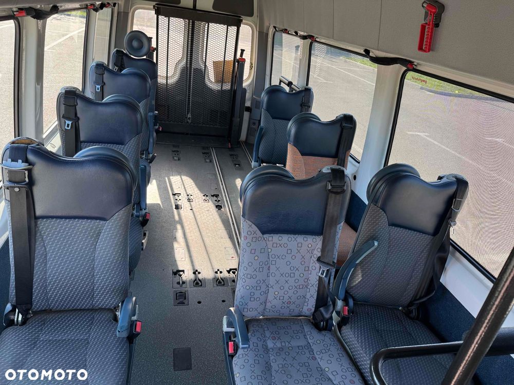 Volkswagen Crafter - 11