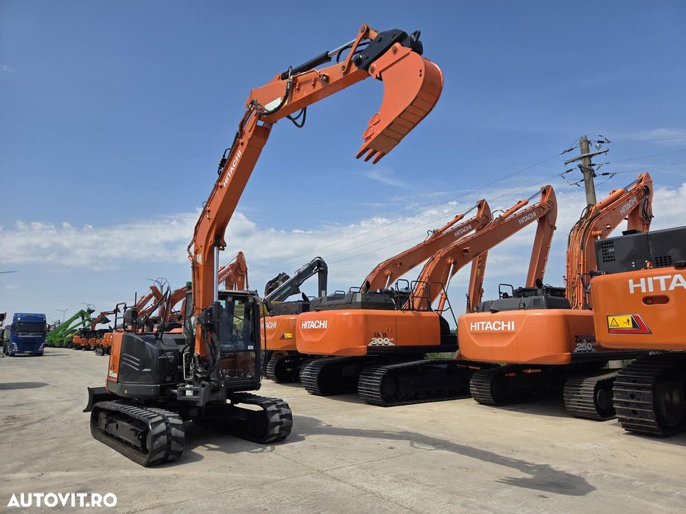 Hitachi ZX85, 2022, 2.734, CUPLA RAPIDA HIDR+3 CUPE NOI, lama nivelare, inst picon pe brate, camera spate, senile cauciuc 80% ok, aer cond, ad sapare 6m, latime 2,2m, ridica 4t cu sistem antirasturnare, STARE FOARTE BUNA, leasing 4 ani, PROMOTIE 62.900Eur - 23