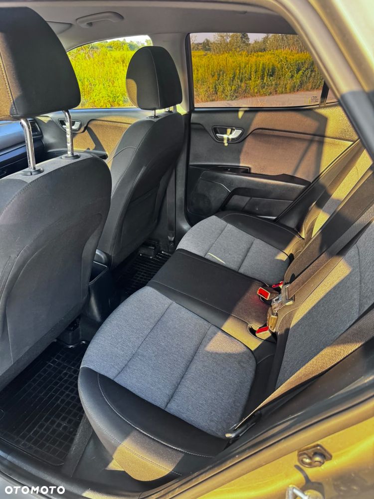 Kia Stonic 1.2 M - 7