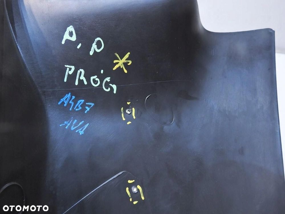 LISTWA NAKŁADKA PROGU PRAWY PRZÓD AUDI A4 B7 8E0867272 - 2