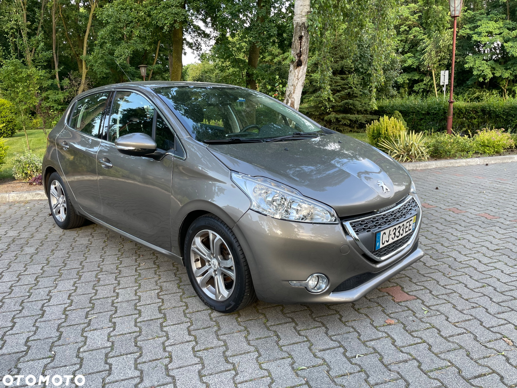 Peugeot 208 - 3