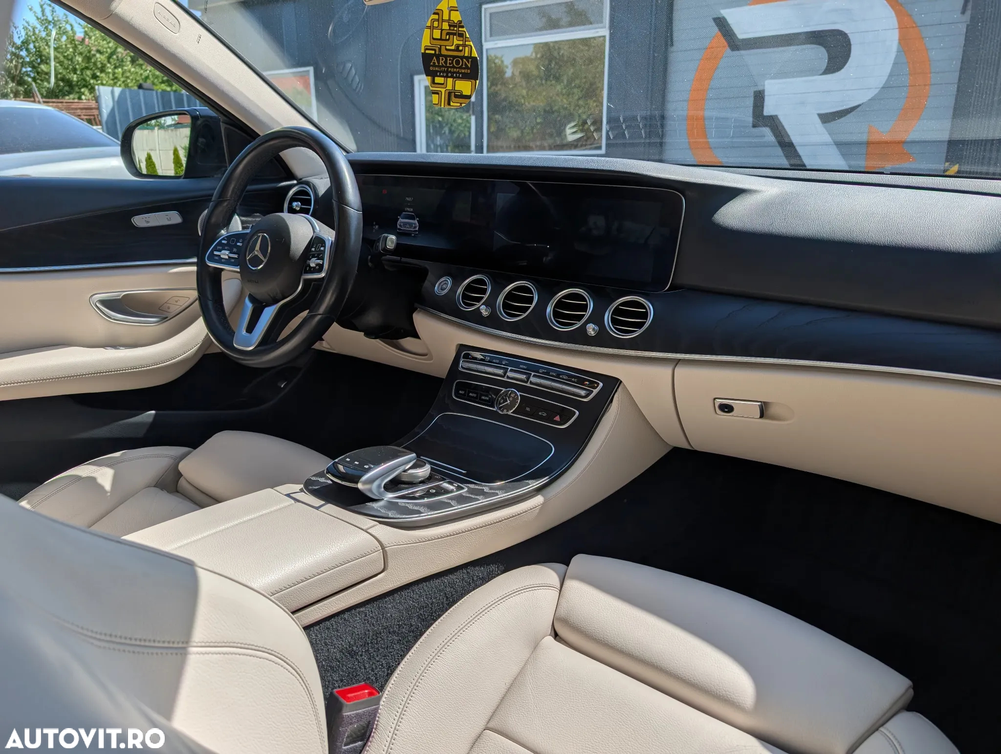Mercedes-Benz E 200 d T 9G-TRONIC - 14