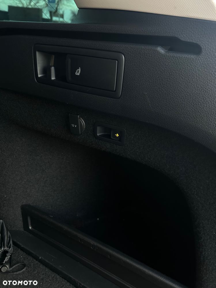 Volkswagen Passat 2.0 TDI SCR DSG Comfortline - 19